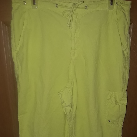 Capris - Picture 1 of 4